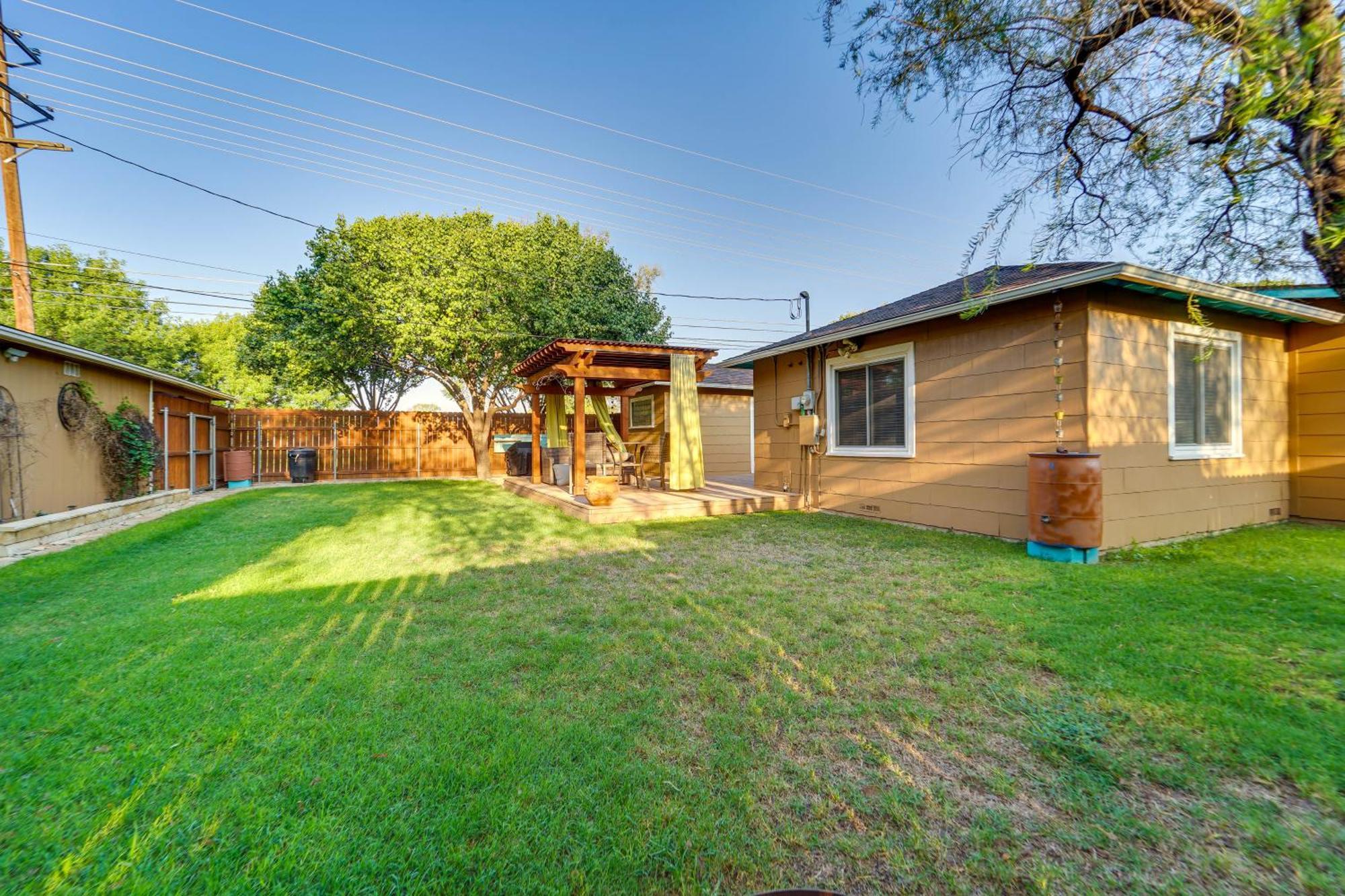 Lovely Lubbock Home With Furnished Deck And Grill Екстериор снимка